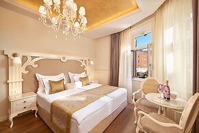 Piazza Heritage Hotel