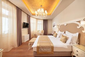 Piazza Heritage Hotel