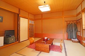 Hot Spring Inn Banya