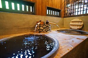 Hot Spring Inn Banya