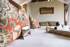 Woodbury Lodge - Amakhala Game Reserve