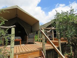 Woodbury Tented Camp - Amakhala Game Reserve