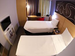 ibis Jatai