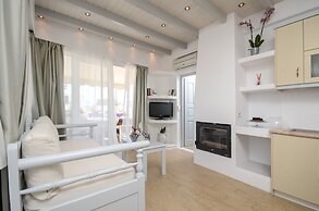 Santa Katerina Studios & Apartments