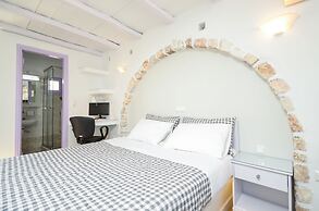 Santa Katerina Studios & Apartments