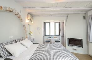 Santa Katerina Studios & Apartments