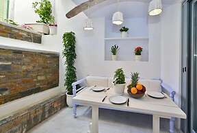 Santa Katerina Studios & Apartments