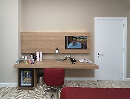 Ramada Encore by Wyndham Istanbul Kartal