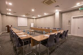 Ramada Encore by Wyndham Istanbul Kartal