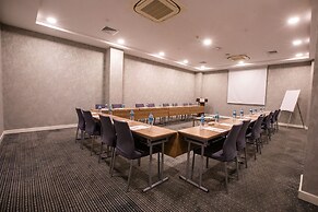 Ramada Encore by Wyndham Istanbul Kartal