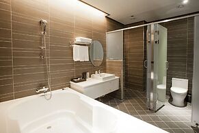 Cs Premier Hotel