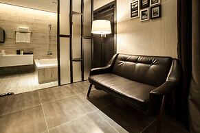 Cs Premier Hotel