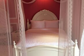 Cs Premier Hotel