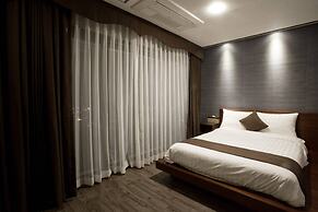 Cs Premier Hotel