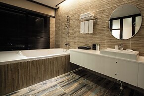 Cs Premier Hotel