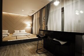 Cs Premier Hotel