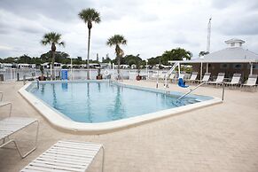 Lake San Marino RV Resort