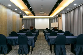 S& Hotel