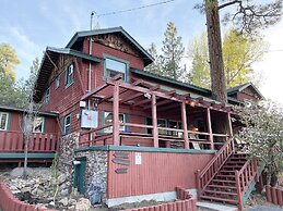 ITH Big Bear Lake Mountain Hostel & Lodge