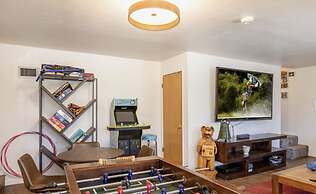 ITH Big Bear Lake Mountain Hostel & Lodge