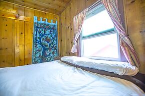 ITH Big Bear Lake Mountain Hostel & Lodge