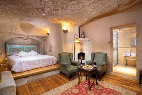 Terra Cave Hotel
