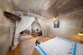 Terra Cave Hotel