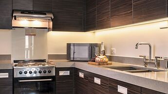 Aruga Apartments by Rockwell Makati