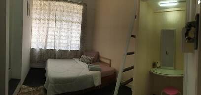 X-Plorer Backpackers - Hostel