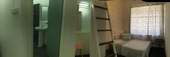 X-Plorer Backpackers - Hostel