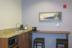 Quality Inn & Suites Caldwell I-77