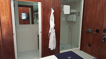 The Saint Hotel Key West, Autograph Collection, Adult Only