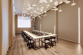 Holiday Inn Dresden - Am Zwinger by IHG