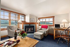 La Conner Channel Lodge