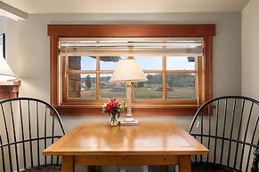 La Conner Channel Lodge