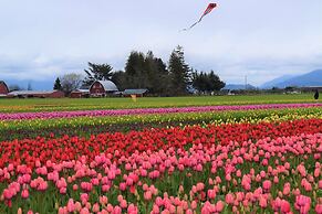 La Conner Channel Lodge