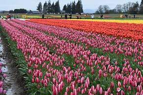 La Conner Channel Lodge