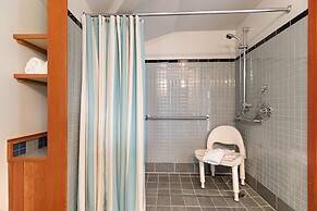 La Conner Channel Lodge