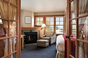 La Conner Channel Lodge