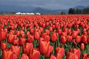 La Conner Channel Lodge