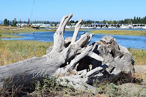 La Conner Channel Lodge