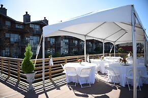 La Conner Channel Lodge