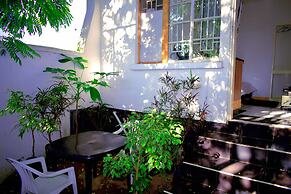 Spendwise Lodge and Apartments