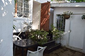 Spendwise Lodge and Apartments