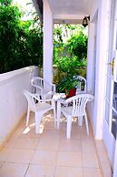 Spendwise Lodge and Apartments