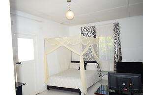 Spendwise Lodge and Apartments