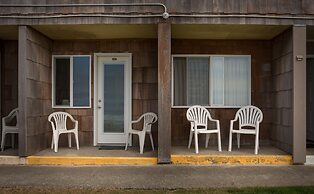 Silver Sands Motel