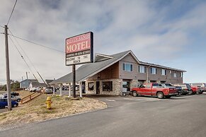 Silver Sands Motel