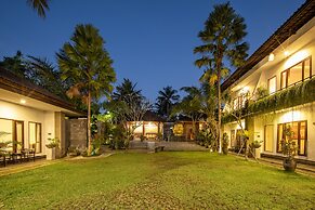 Ubud Raya Boutique Hotel