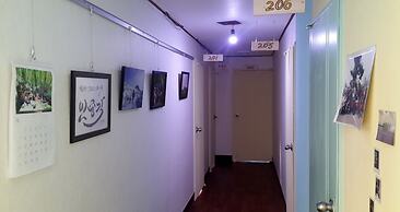 Minjoonggak Guesthouse